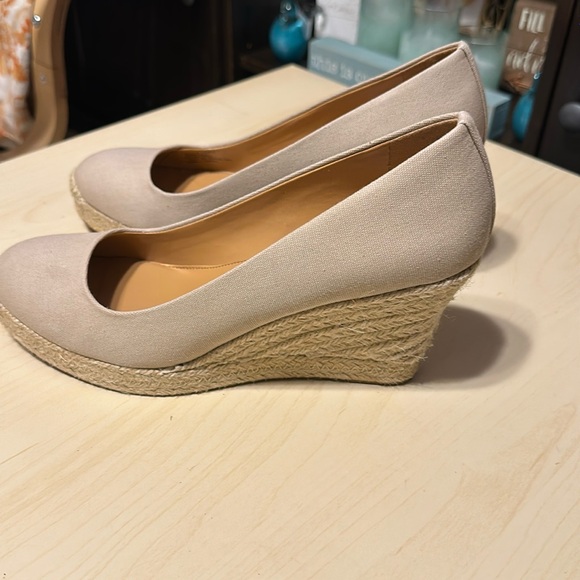 NWOT J. CREW CANVAS ESPADRILLE WEDGE SHOES SIZE 9.5 COLOR FLAX - Picture 2 of 11